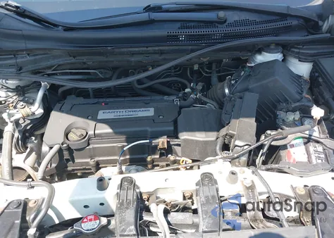 2015 Honda Cr-V Touring z USA, uszkodzony, nr VIN 5J6RM4H92FL116338